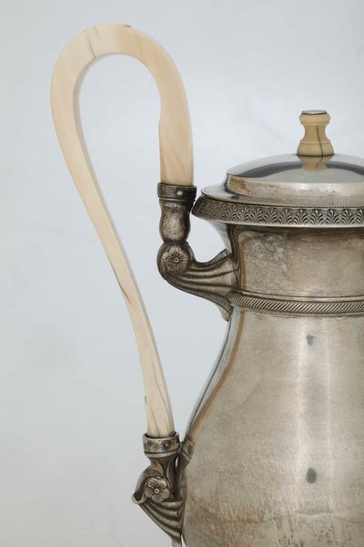 Caffettiera. Budapest 1833. Marchio dell'argentiere GA (non identificato)  - Asta Argenti da Collezione | XX secolo - Associazione Nazionale - Case d'Asta italiane