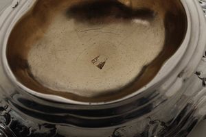 Quattro saliere. Genova, punzone della Torretta con datario (1)762  - Asta Argenti da Collezione | XX secolo - Associazione Nazionale - Case d'Asta italiane