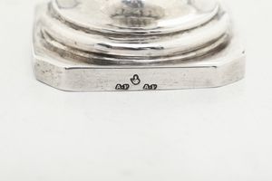 Zuccheriera. Veneto, XIX secolo (Verona ?). Argentiere A.P (non identificato)  - Asta Argenti da Collezione | XX secolo - Associazione Nazionale - Case d'Asta italiane