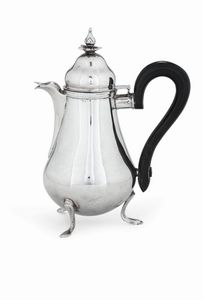 Caffettiera. Manifattura italiana del XX secolo (Firenze?)  - Asta Argenti da Collezione | XX secolo - Associazione Nazionale - Case d'Asta italiane