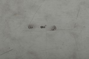 Vassoio biansato. Argenteria artistica milanese del XX secolo. Argentiere Genazzi  - Asta Argenti da Collezione | XX secolo - Associazione Nazionale - Case d'Asta italiane