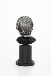 Pseudo Seneca. Napoli, XX secolo. A firma Gemito  - Asta Argenti da Collezione | XX secolo - Associazione Nazionale - Case d'Asta italiane