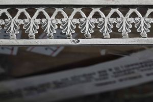 Acetoliera. Francia, prima met del XIX secolo (marchio dell'argentiere consunto di difficile lettura)  - Asta Argenti da Collezione | XX secolo - Associazione Nazionale - Case d'Asta italiane