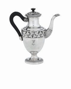 Caffettiera. Berlino, inizi XIX secolo, marchio dell'argentiere parziale di difficile lettura  - Asta Argenti da Collezione | XX secolo - Associazione Nazionale - Case d'Asta italiane