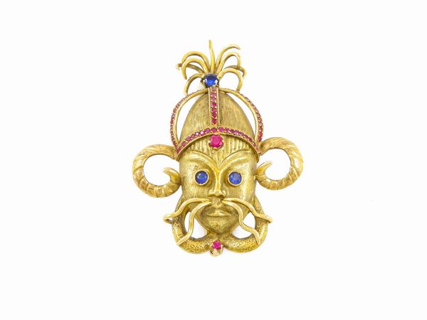 Spilla in oro giallo con corindoni sintetici  - Asta Gioielli e Orologi - Associazione Nazionale - Case d'Asta italiane