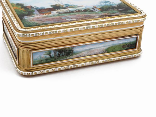 Tabacchiera in oro giallo e argento con smalti miniature  - Asta Gioielli e Orologi - Associazione Nazionale - Case d'Asta italiane