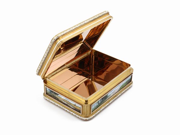 Tabacchiera in oro giallo e argento con smalti miniature  - Asta Gioielli e Orologi - Associazione Nazionale - Case d'Asta italiane