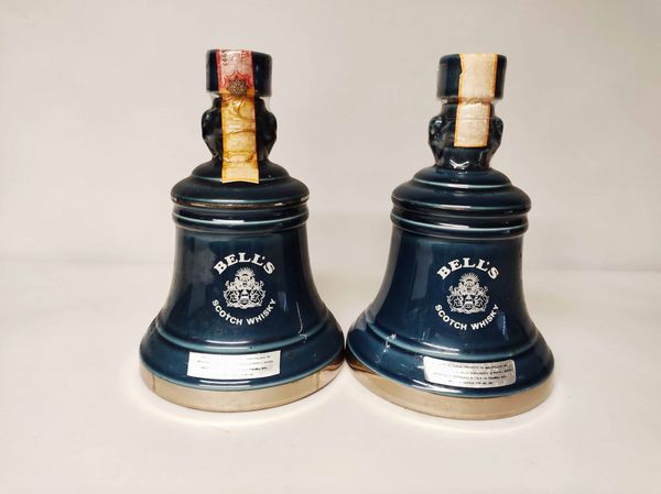Bell's 20 Years Old Decanter Royal Reserve, Scoth Whisky  - Asta Whisky & Co. - Associazione Nazionale - Case d'Asta italiane