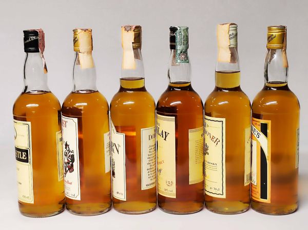 Black Castle, Our Best Kind, Doborn, Mackinlay, Commissioner, Mclane's, Scoth Whisky  - Asta Whisky & Co. - Associazione Nazionale - Case d'Asta italiane