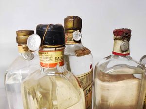 Stock, Martinazzi, Buton, Vlahov, Ciuti, Grant's, Sarti, Dry Gin  - Asta Whisky & Co. - Associazione Nazionale - Case d'Asta italiane