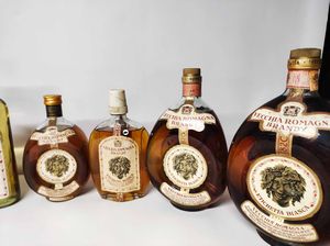 Vecchia Romagna Etichetta Bianca, Brandy  - Asta Whisky & Co. - Associazione Nazionale - Case d'Asta italiane