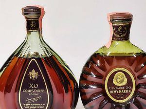 Courvoisier Xo & Remy Martin Centaure Xo, Cognac  - Asta Whisky & Co. - Associazione Nazionale - Case d'Asta italiane