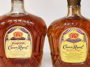 Crown Royal, Canadian Whisky  - Asta Whisky & Co. - Associazione Nazionale - Case d'Asta italiane