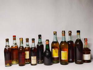 Baker, Moroni, Ape, Antoniazzi, Bisso, Cora, Gallileo, Vecchio 800, Granduchessa, Cognac & Brandy  - Asta Whisky & Co. - Associazione Nazionale - Case d'Asta italiane