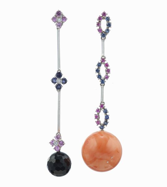 Orecchini jem-set con corallo e onice  - Asta Gioielli - Associazione Nazionale - Case d'Asta italiane