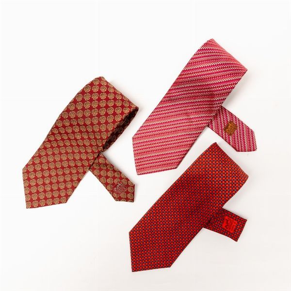 Herms lotto di tre cravatte  - Asta Luxury Vintage e Penne da Collezione - Associazione Nazionale - Case d'Asta italiane