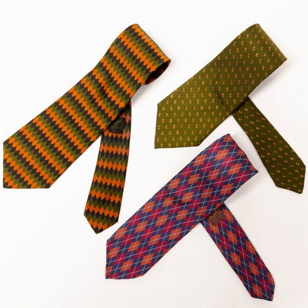 Herms lotto di tre cravatte<BR>  - Asta Luxury Vintage e Penne da Collezione - Associazione Nazionale - Case d'Asta italiane