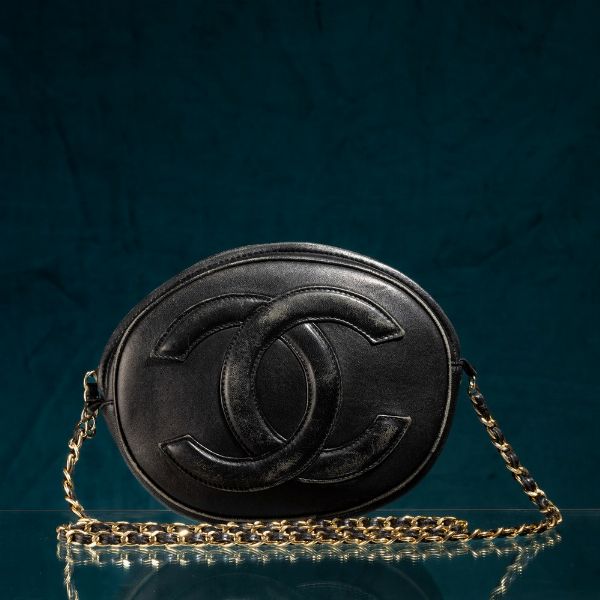 Chanel Borsa a tracolla  - Asta Luxury Vintage e Penne da Collezione - Associazione Nazionale - Case d'Asta italiane