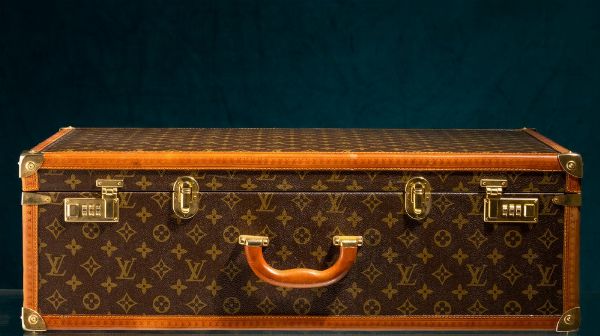 Louis Vuitton valigia modello Alzer  - Asta Luxury Vintage e Penne da Collezione - Associazione Nazionale - Case d'Asta italiane