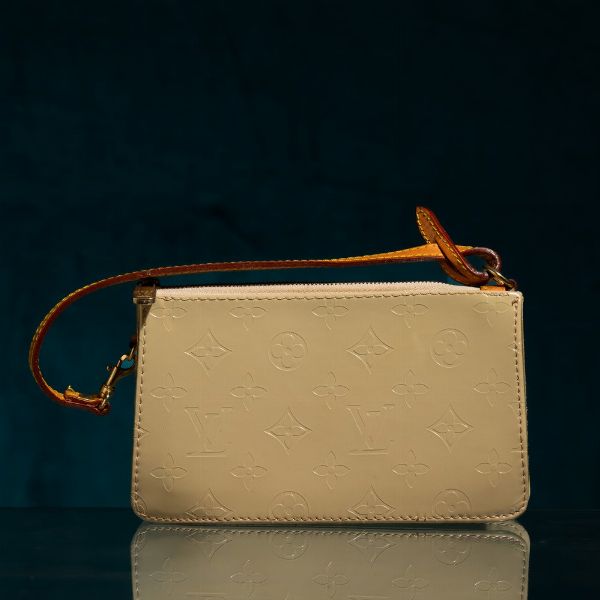 Louis Vuitton Pochette  - Asta Luxury Vintage e Penne da Collezione - Associazione Nazionale - Case d'Asta italiane