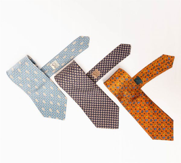 Herm�s lotto di tre cravatte<BR>  - Asta Luxury Vintage e Penne da Collezione - Associazione Nazionale - Case d'Asta italiane