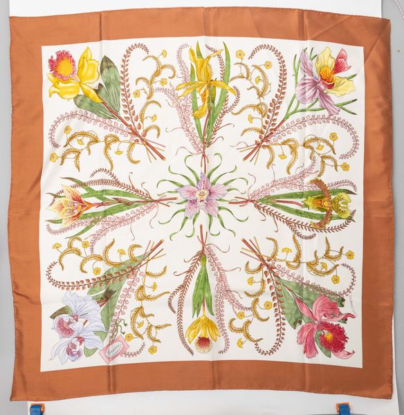 Gucci - lotto di  3 Foulard  - Asta Luxury Vintage e Penne da Collezione - Associazione Nazionale - Case d'Asta italiane