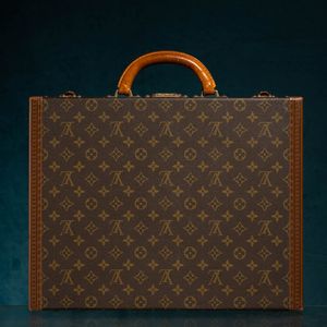 Louis Vuitton Valigetta modello President  - Asta Luxury Vintage e Penne da Collezione - Associazione Nazionale - Case d'Asta italiane