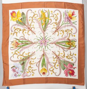 Gucci - lotto di  3 Foulard  - Asta Luxury Vintage e Penne da Collezione - Associazione Nazionale - Case d'Asta italiane