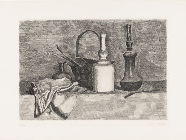 Giorgio Morandi : Natura Morta con panneggio a sinistra  - Asta Arte Moderna e Contemporanea - Associazione Nazionale - Case d'Asta italiane