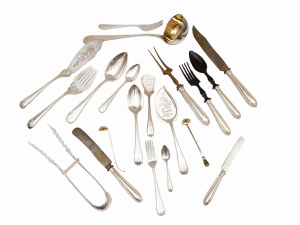 Importante servizio di posate in argento, Dario Niccodemi  - Asta Una casa al Ponte Vecchio - Associazione Nazionale - Case d'Asta italiane