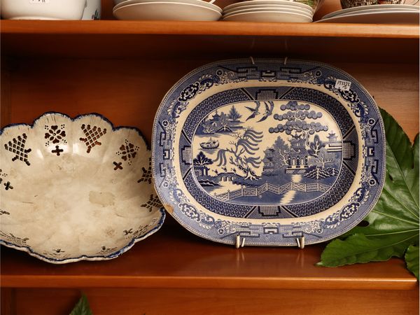 Lotto di accessori per la casa in porcellana e terraglia  - Asta Una casa al Ponte Vecchio - Associazione Nazionale - Case d'Asta italiane