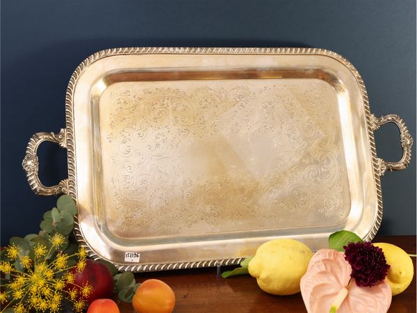 Guantiera in metallo argentato  - Asta Una casa al Ponte Vecchio - Associazione Nazionale - Case d'Asta italiane