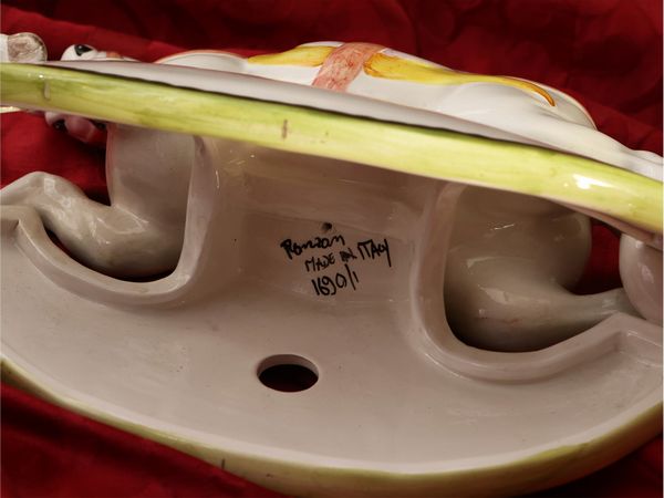 Gruppo in porcellana policroma, Ronzan  - Asta Una casa al Ponte Vecchio - Associazione Nazionale - Case d'Asta italiane