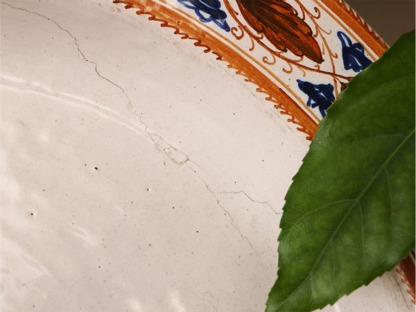 Piatto da parata in maiolica  - Asta Una casa al Ponte Vecchio - Associazione Nazionale - Case d'Asta italiane