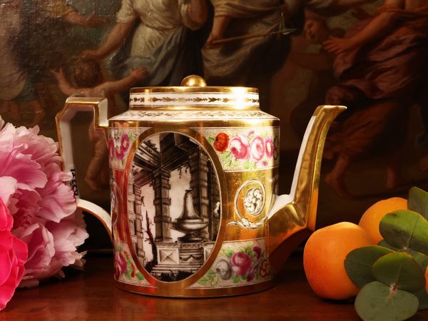 Caffettiera in porcellana  - Asta Una casa al Ponte Vecchio - Associazione Nazionale - Case d'Asta italiane