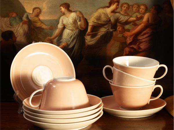 Serie di otto tazze da t in porcellana, Giovanni Gariboldi, 1936  - Asta Una casa al Ponte Vecchio - Associazione Nazionale - Case d'Asta italiane