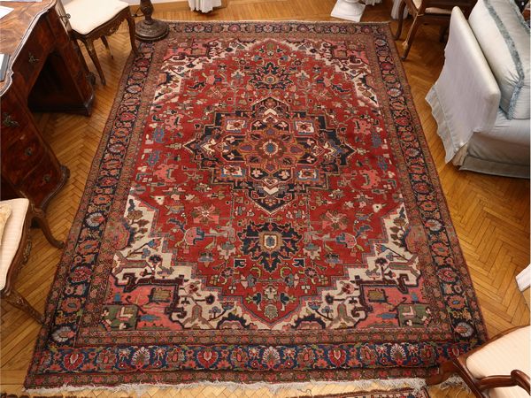 Tappeto caucasico di vecchia manifattura  - Asta Una casa al Ponte Vecchio - Associazione Nazionale - Case d'Asta italiane