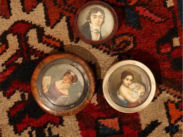 Tre tabacchiere da collezione  - Asta Una casa al Ponte Vecchio - Associazione Nazionale - Case d'Asta italiane