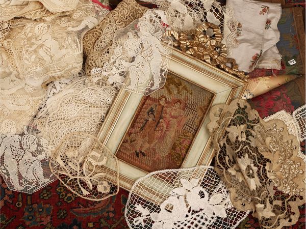 Assortimento di merletti  - Asta Una casa al Ponte Vecchio - Associazione Nazionale - Case d'Asta italiane