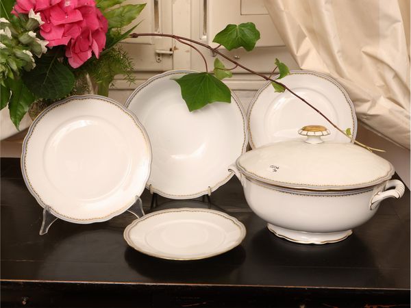 Servizio di piatti in porcellana, Richard Ginori  - Asta Una casa al Ponte Vecchio - Associazione Nazionale - Case d'Asta italiane