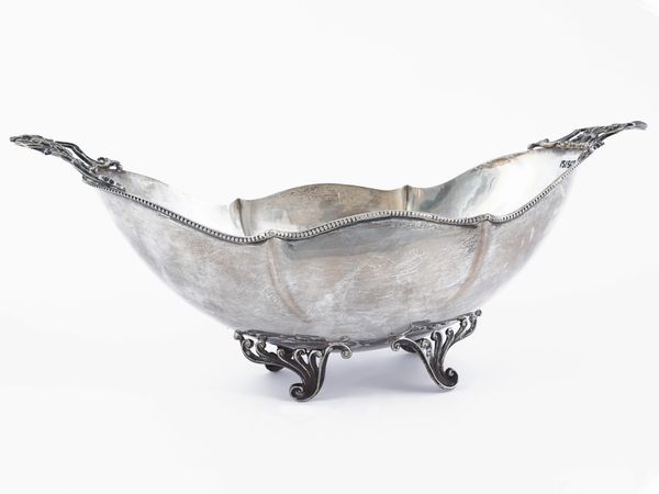 Centrotavola a navicella in argento  - Asta Una casa al Ponte Vecchio - Associazione Nazionale - Case d'Asta italiane