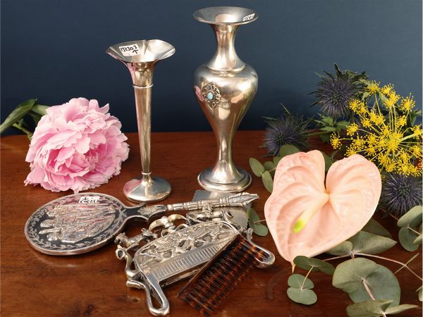 Lotto di accessori da toilette in argento  - Asta Una casa al Ponte Vecchio - Associazione Nazionale - Case d'Asta italiane