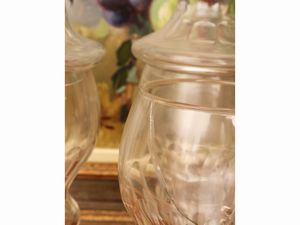 Cinque vasi da farmacia in vetro  - Asta Una casa al Ponte Vecchio - Associazione Nazionale - Case d'Asta italiane