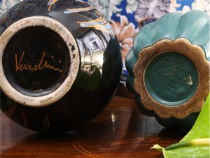 Due versatoi in ceramica  - Asta Una casa al Ponte Vecchio - Associazione Nazionale - Case d'Asta italiane