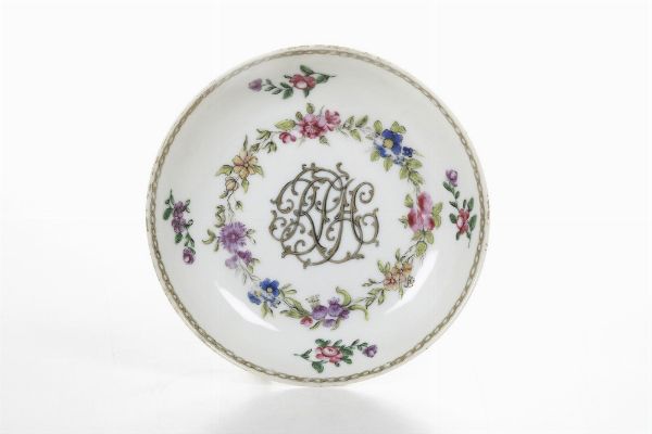 Tazza con piattino, XIX secolo (?)  - Asta Dimore italiane - Associazione Nazionale - Case d'Asta italiane