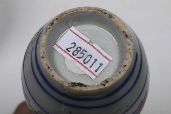 Due vasi a doppia zucca e due piccoli vasetti, Giappone, XVIII e XIX secolo  - Asta Dimore italiane - Associazione Nazionale - Case d'Asta italiane