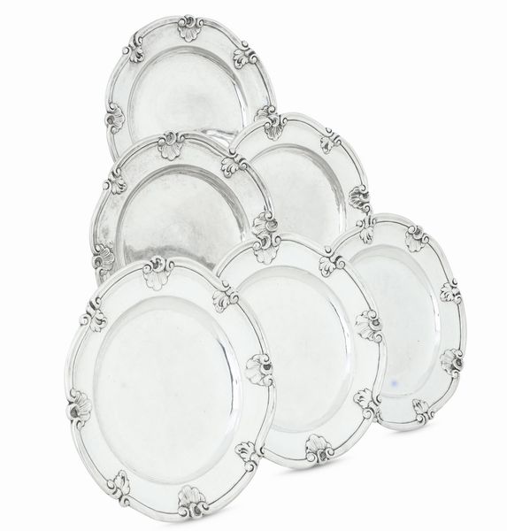 Sei piatti. Argenteria artistica italiana, prima met del XX secolo.  - Asta Dimore italiane - Associazione Nazionale - Case d'Asta italiane
