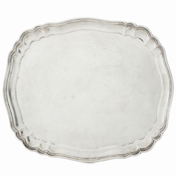 Grande vassoio. Argenteria italiana del XX secolo  - Asta Dimore italiane - Associazione Nazionale - Case d'Asta italiane
