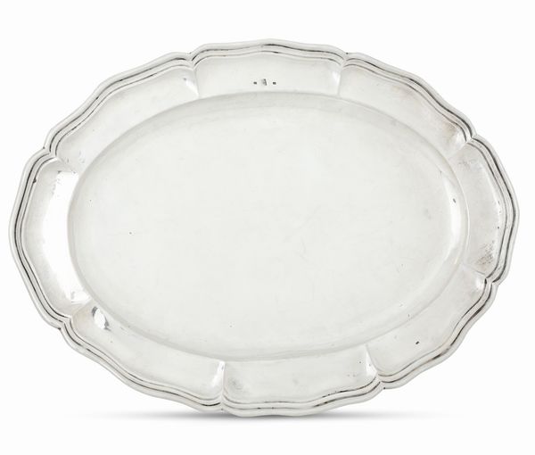 Vassoio da portata. Argenteria italiana, prima met del XX secolo  - Asta Dimore italiane - Associazione Nazionale - Case d'Asta italiane