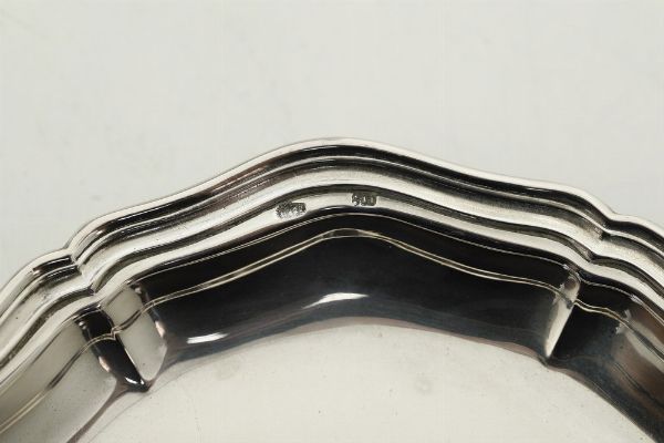 Insieme di oggetti per la tavola. Differenti manifatture italiane del XX-XXI secolo.  - Asta Dimore italiane - Associazione Nazionale - Case d'Asta italiane